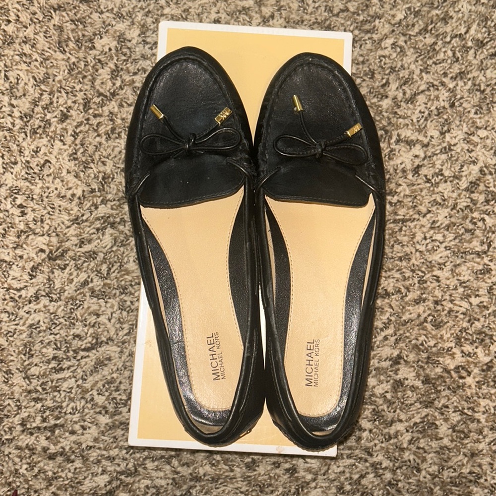 Black and Gold Michael Kors Flats Daisy Moc Leather